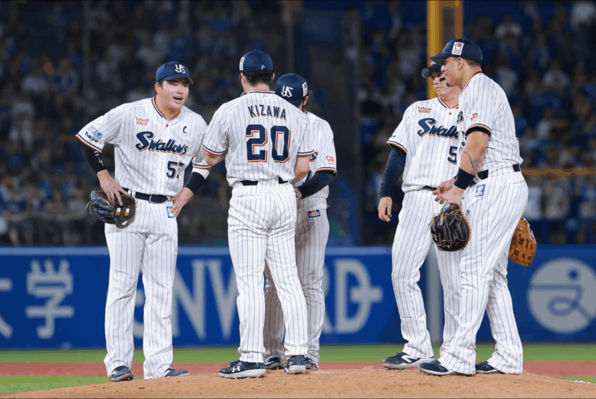 胸アツすぎる激励…メジャー移籍の村上宗隆へ同僚からメッセージ | 話題の投稿 | スポーツブル (スポブル) 胸アツすぎる激励…メジャー移籍の村上宗隆へ同僚からメッセージ | 話題の投稿 | スポーツブル (スポブル)