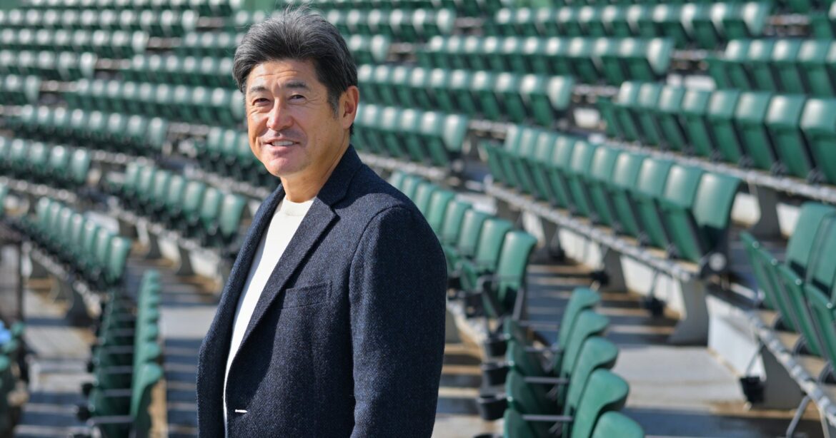 「スポ根に見えたとしても…」巨人・石井琢朗二軍監督の考える“猛練習”の真意「ある程度の量は当然」「岡本和真の代わりはいない、けど」 - プロ野球 - Number Web