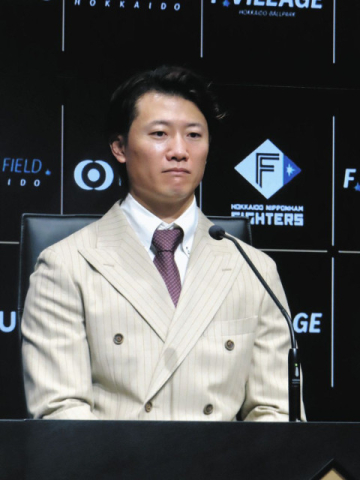 日本ハム・西川遥輝、「心の底から帰ってきてよかった」５年ぶり古巣復帰会見 「この４年間は無駄ではなかったと思って」