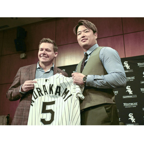 ヤクルト「FA東浜巨獲得」に現実味 村上宗隆の譲渡金10億円を原資に課題の先発補強