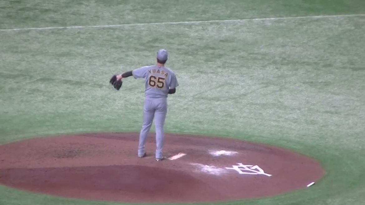 タイガース湯浅京己の投球フォーム　2025年5月7日 東京ドーム 読売ジャイアンツ対 阪神タイガース