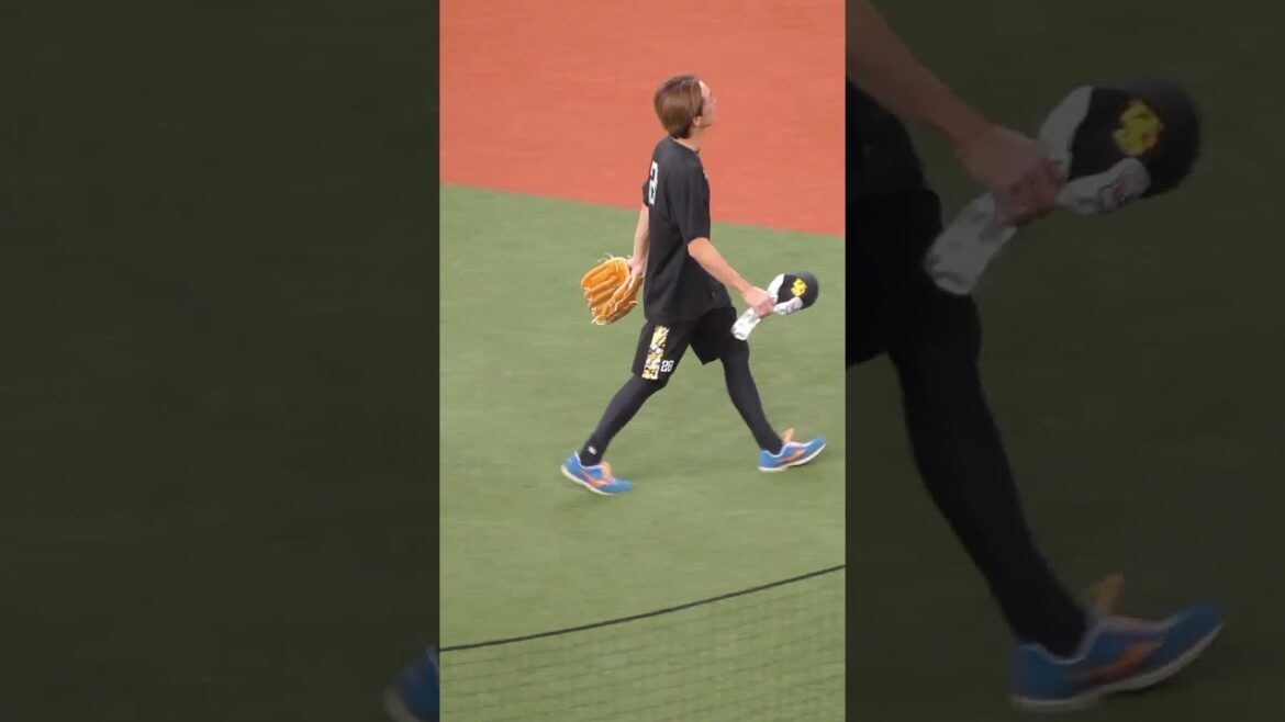 大津 亮介　囲まれる　#福岡ソフトバンクホークス #shorts