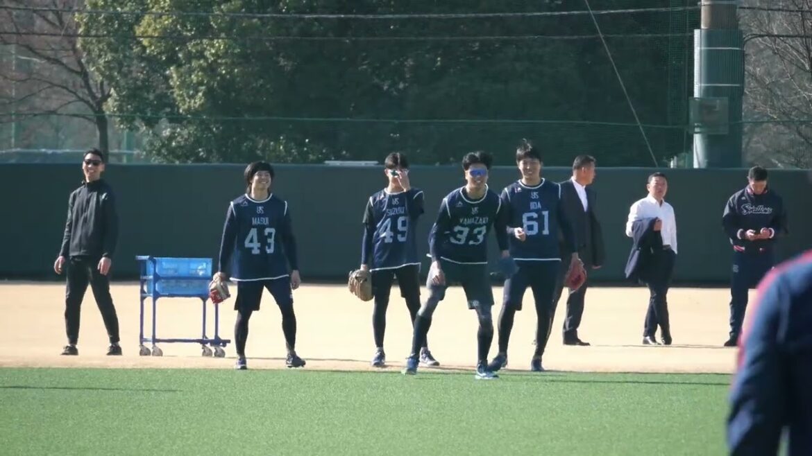 東京ヤクルトスワローズ 新人合同自主トレ 投手陣ノック 2026.01.11