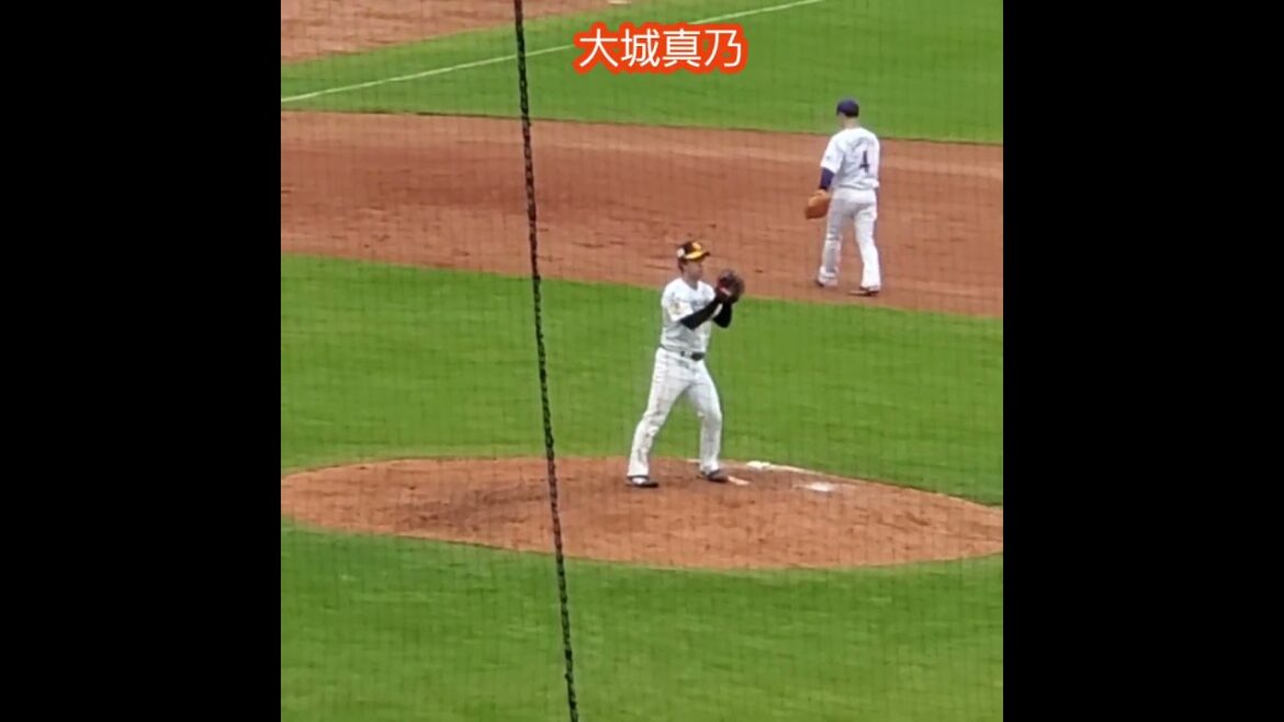 20251112　#大城真乃　#投球練習　#shorts　投球ﾌｫｰﾑ　　福岡ｿﾌﾄﾊﾞﾝｸﾎｰｸｽ@MAZDA Zoom-Zoom ｽﾀｼﾞｱﾑ広島［ｴｲﾌﾞﾙ ﾄﾗｲｱｳﾄ2025］