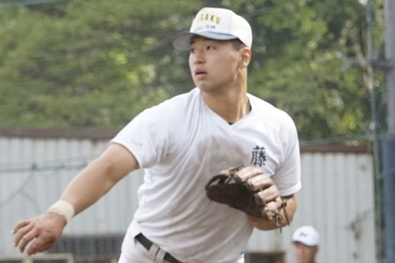 巨人18歳は「え、体デカすぎん!?」 衝撃ボディに”疑い”の声「よく6位で獲れた」 | Full-Count 巨人18歳は「え、体デカすぎん!?」 衝撃ボディに"疑い"の声「よく6位で獲れた」 | Full-Count