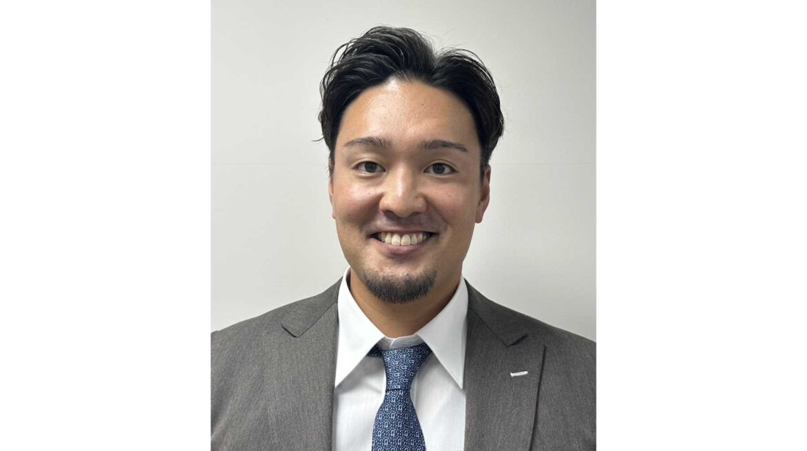 プロ野球 阪神タイガース大山悠輔選手がAWGsスペシャルアンバサダーに就任し、アニマル・ドネーションに寄付を届ける | 公益社団法人アニマル・ドネーション