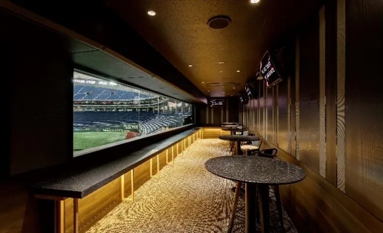 ビュッフェ、フリードリンク付き