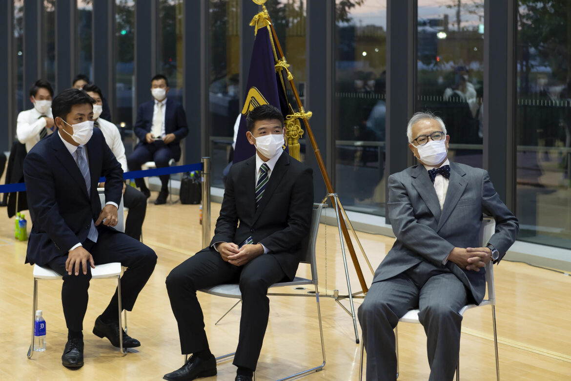 【獨協大学】硬式野球部の並木秀尊選手(経済学科4年)が東京ヤクルトスワローズより5位指名 — 獨協大の学生として、初めてNPB所属球団から指名 – 大学プレスセンター 【獨協大学】硬式野球部の並木秀尊選手(経済学科4年)が東京ヤクルトスワローズより5位指名 — 獨協大の学生として、初めてNPB所属球団から指名 - 大学プレスセンター