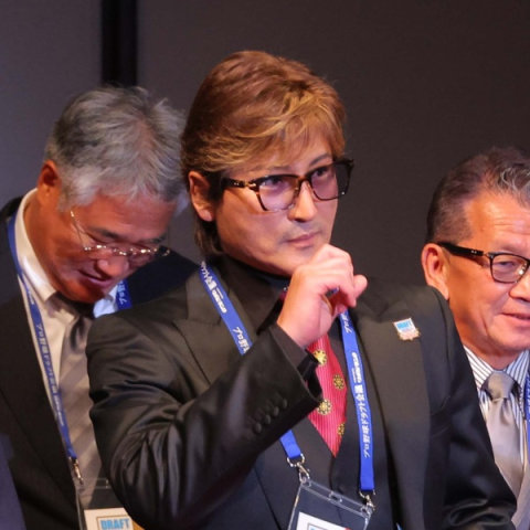 日本ハムが新庄監督の権限剥奪 フロント主導に逆戻りで有原航平・西川遥輝の獲得にも沈黙中【2025年スポーツ界 書けなかった話】