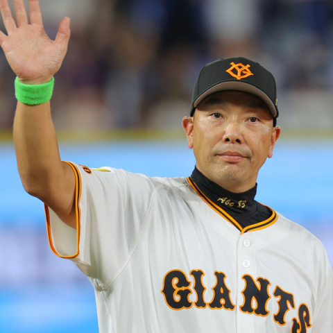 巨人・阿部監督は孤立無援 原前監督「芸がなさすぎる」批判とオーナー異例の“心配”発言