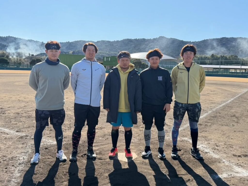 【仕上がりに期待】平沢大河が鴨川自主トレ終了を報告　充実の集合ショットに注目 | 話題の投稿 | スポーツブル (スポブル)