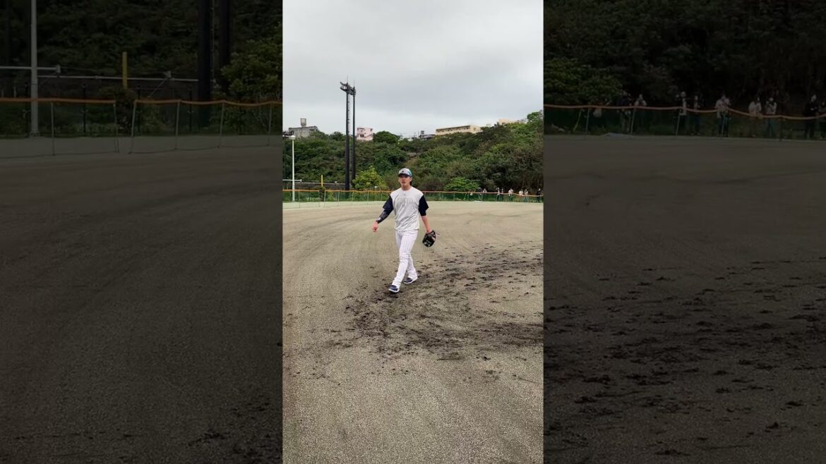 長岡秀樹選手 キャンプ初日は特守からスタート!! #長岡秀樹 #swallows #shorts