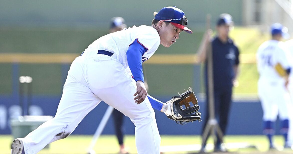 中日・石川　定位置奪取へ汗流す ＜プロ野球・沖縄キャンプ＞