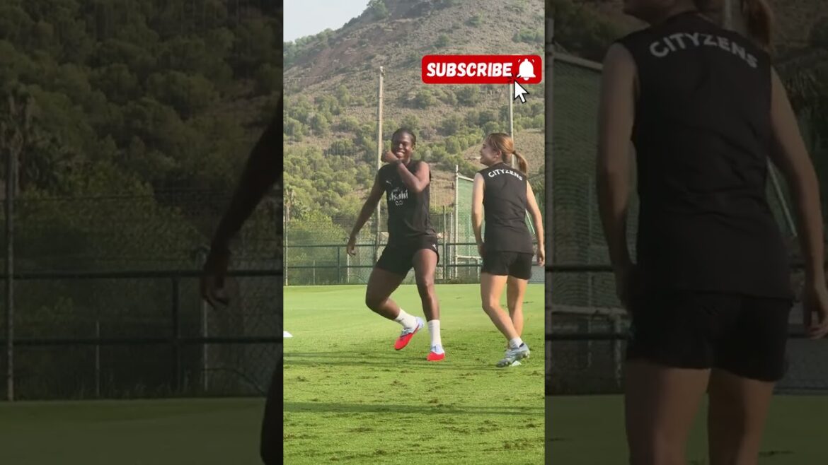 長谷川唯、笑顔全開！マンC女子のトレーニングが楽しすぎる😂⚽️