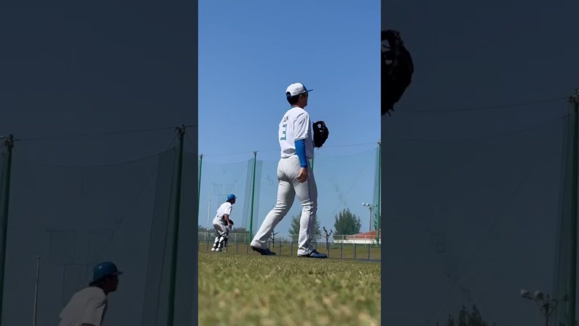 カメラにサービスを欠かさない郡司裕也選手#ドミれ #lovefighters