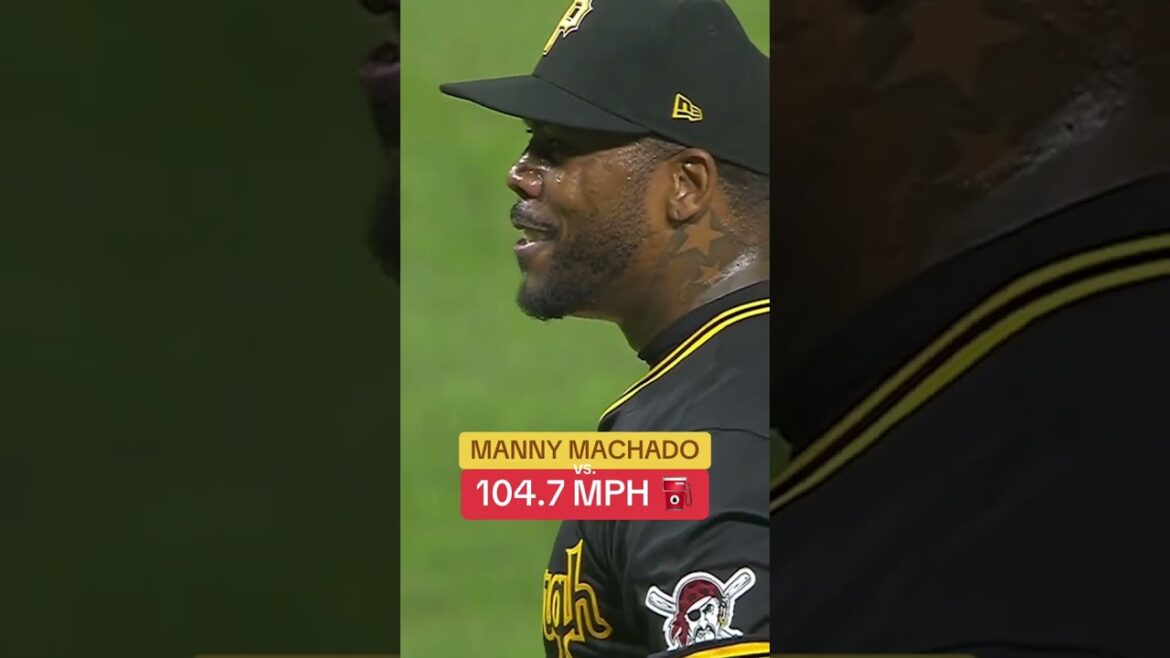 Aroldis Chapman 105mph un vs Manny Machado #mlb #baseballplayer #padresdesandiego  #aroldischapman
