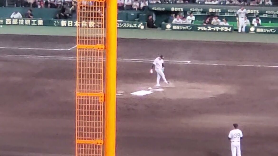 20240801　船迫大雅が登板！　投球練習　投球ﾌｫｰﾑ　8回ｳﾗ　読売ｼﾞｬｲｱﾝﾂ(巨人)@阪神甲子園球場･ﾚﾌﾄ外野［KOSHIEN CLASSIC SERIES］