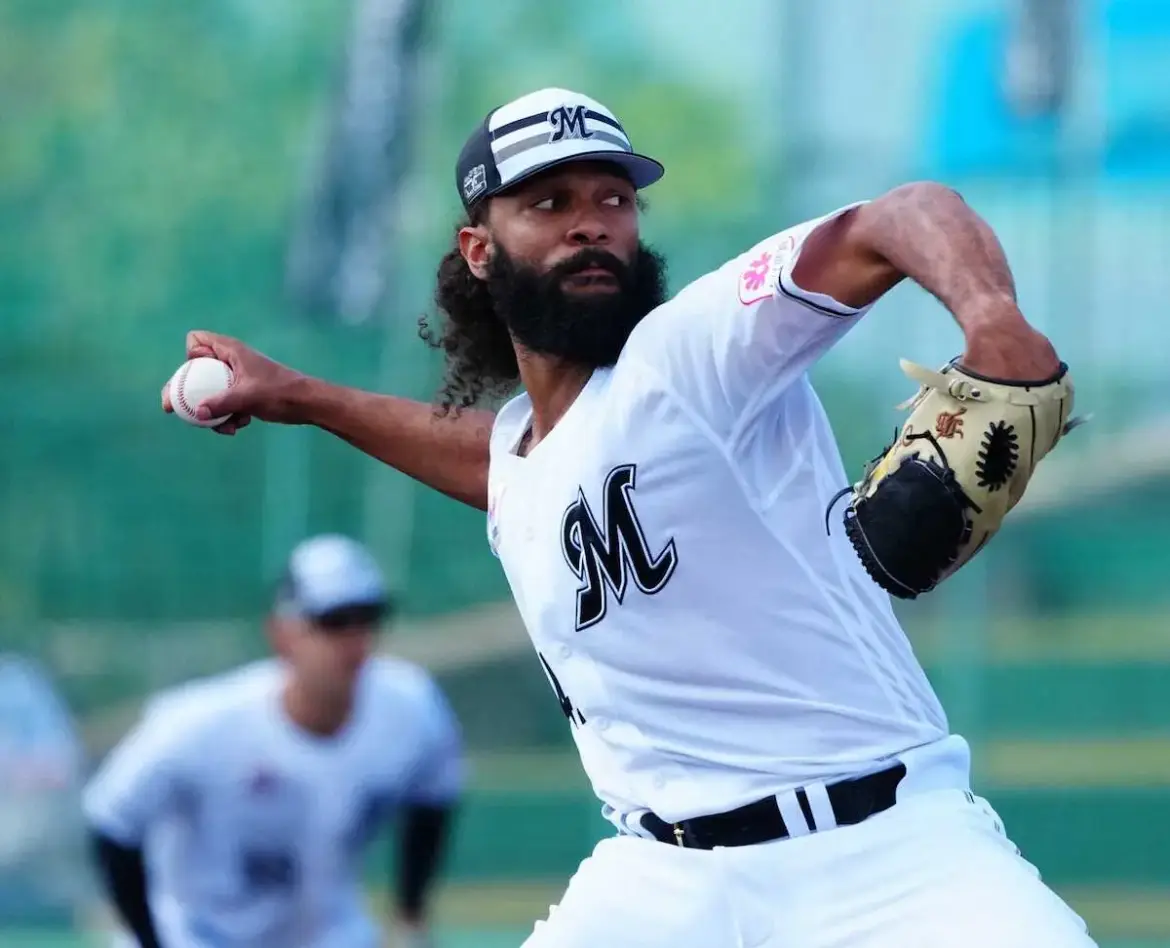 ロッテ新外国人3投手がライブBP初登板「とてもワクワクしたよ」　 - スポニチ Sponichi Annex 野球