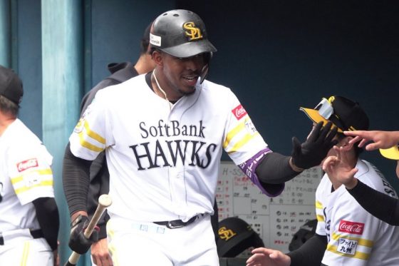 鷹に眠る育成18歳が衝撃弾「飛距離ヤバい」 従兄弟は大谷元ライバル…SNS注目「上出来すぎ」 | Full-Count 鷹に眠る育成18歳が衝撃弾「飛距離ヤバい」 従兄弟は大谷元ライバル…SNS注目「上出来すぎ」 | Full-Count