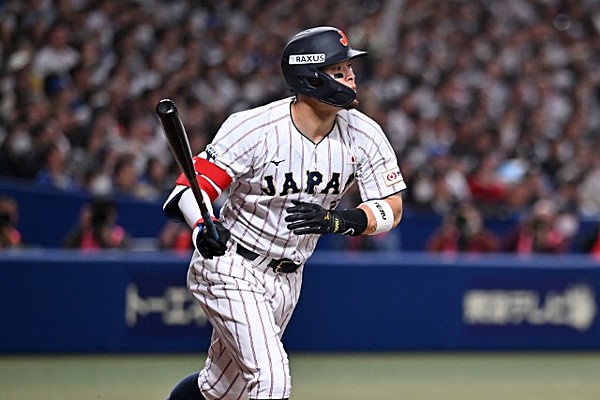 佐藤輝明の豪快弾や種市篤暉の圧巻投球などで中日に競り勝つ | トップ | 試合レポート 佐藤輝明の豪快弾や種市篤暉の圧巻投球などで中日に競り勝つ | トップ | 試合レポート