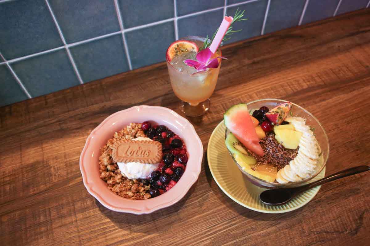 罪悪感ゼロのヘルシーチャージ！「Freshly Bowl」のアサイーボウル＆グリークヨーグルトを毎日の習慣にしちゃおう（那覇市）
