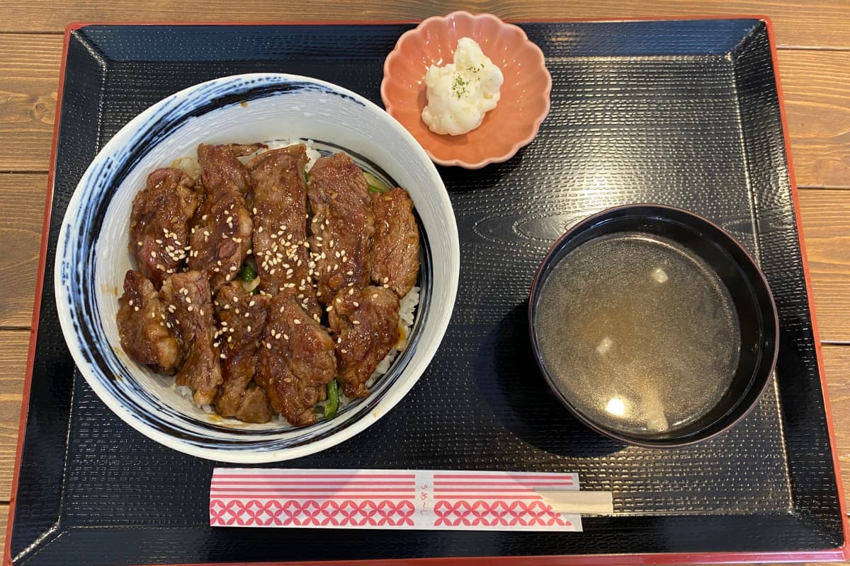 伊江牛新社屋店_糸満市