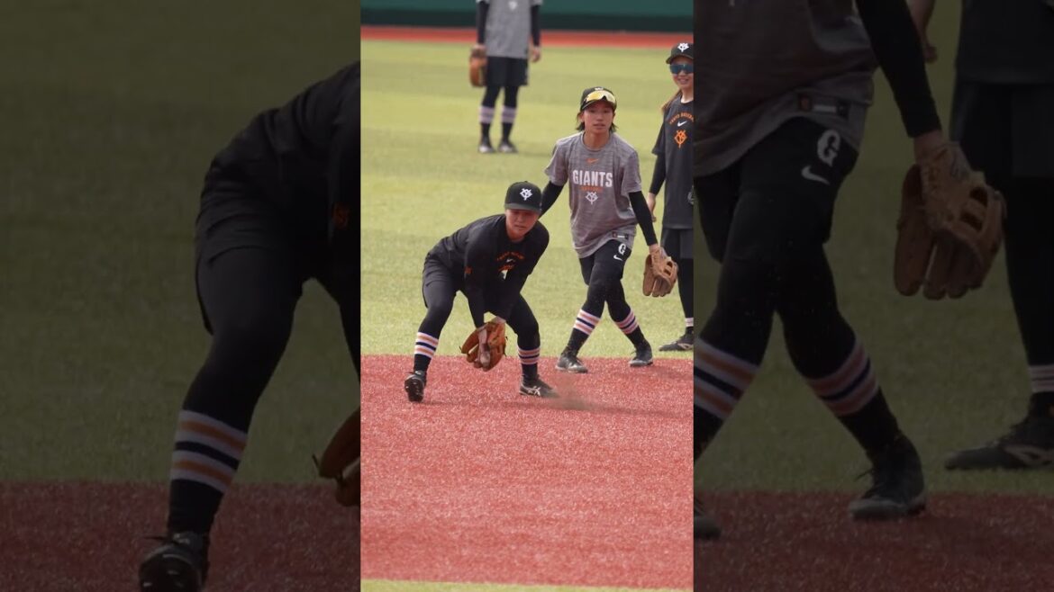 【巨人】守備上手【阿部希】選手の守備練習。女子野球・ジャイアンツ女子チーム #プロ野球ニュース #shorts #ジャイアンツ女子