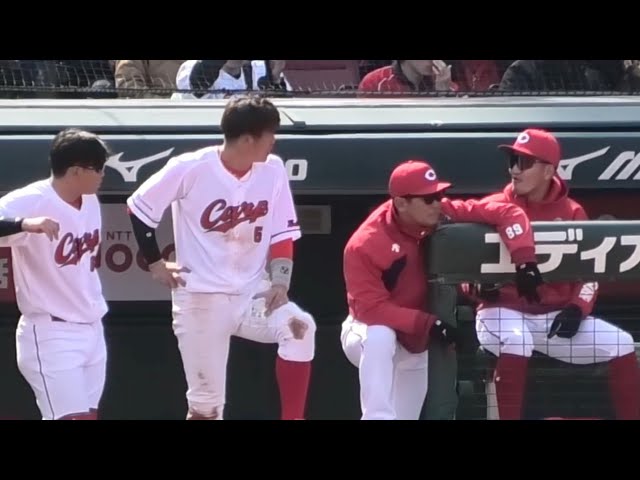 【盗塁死】ワンバンに飛び出し帰塁で刺された小園海斗に矢野雅哉がアドバイス！広島東洋カープvs東京ヤクルトスワローズオープン戦 2025年3月9日