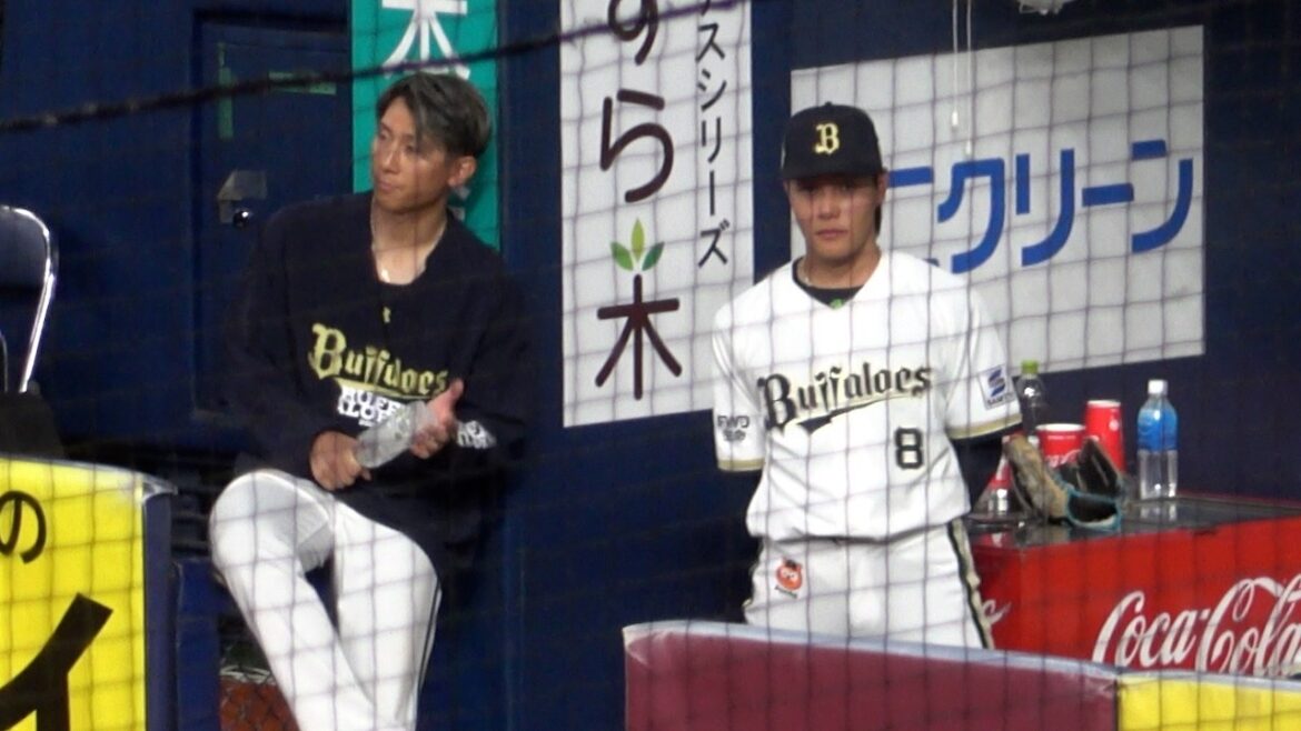 古巣の応援歌が流れると、やっぱり反応してしまう西川龍馬