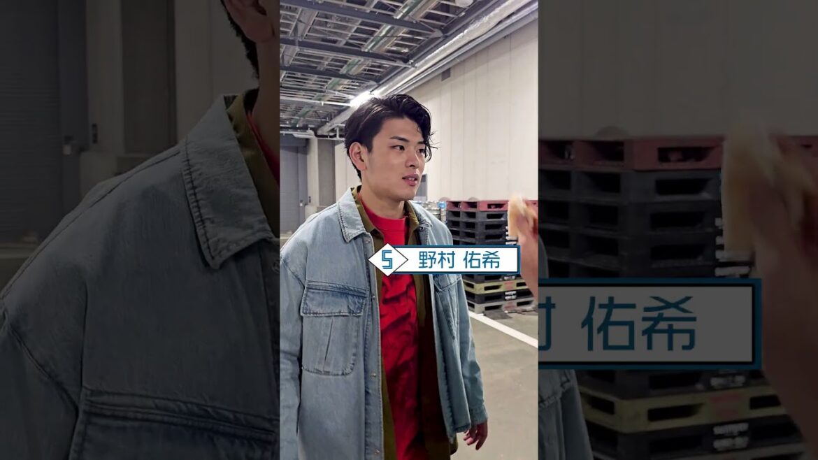 Hokkaido-Nippon-Ham-Fighters: 撮影の合間のショットを少しだけ…🤭FLAGSHIP STOREにて「anan」スペシャルエディションをご購入すると特典あり…?✨#lovefighters @anan_magazine 撮影の合間のショットを少しだけ…🤭FLAGSHIP STOREにて「anan」スペシャルエディションをご購入すると特典あり…?✨#lovefighters @anan_magazine