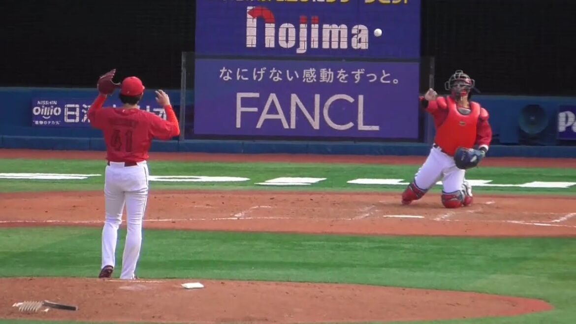 2026年3月10日 オープン戦・広島東洋 鈴木 健矢 投手の準備投球（イニング中外)