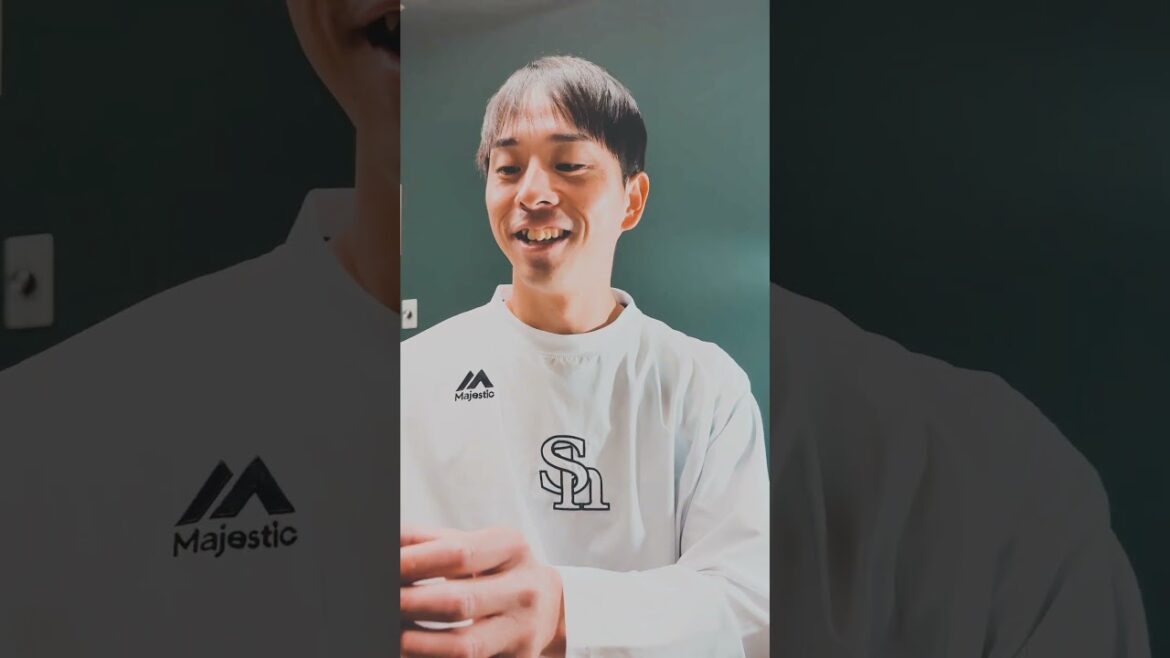 ホークス選手が駅構内アナウンスに挑戦!