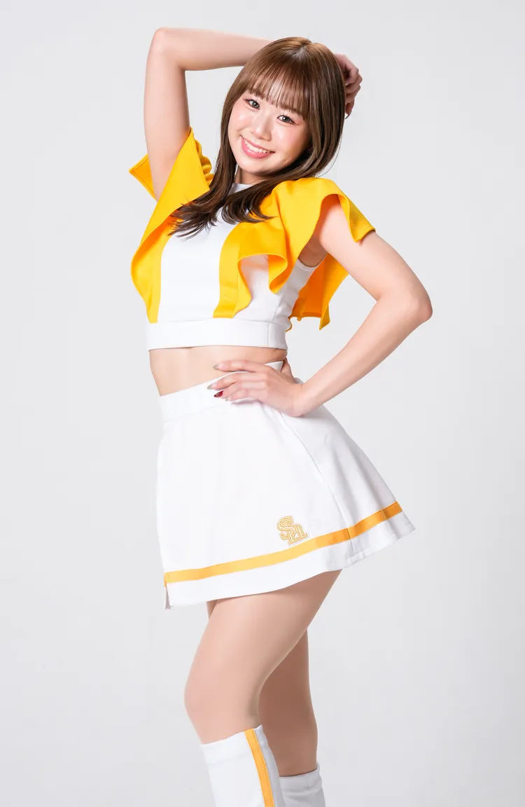 「ハニーズ」MIHANEさん  © SoftBank HAWKS