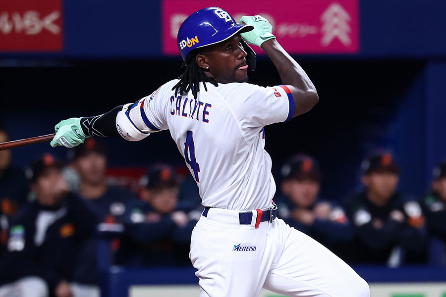 中日助っ人が”激変”「7/11」 昨季わずか1HRも…衝撃弾に竜党驚き「想定外すぎるw」 | Full-Count 中日のオルランド・カリステ【写真:加治屋友輝】