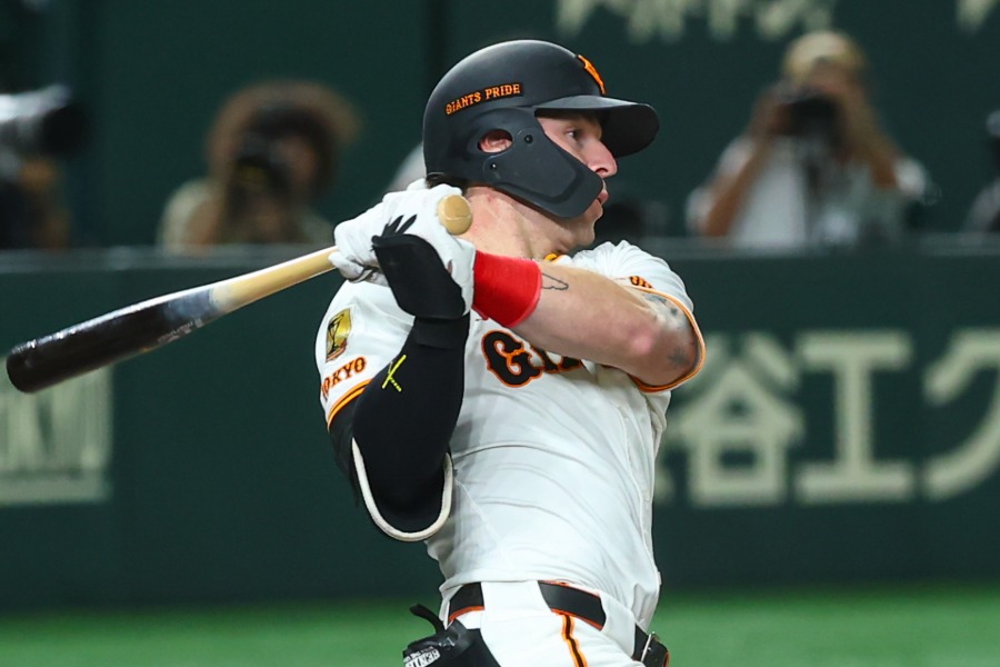 巨人仰天オーダー→開始3球目で「大成功」 爆速186キロ弾…11球団ファン震撼「えぐいて」 | Full-Count 巨人のトレイ・キャベッジ【写真:加治屋友輝】