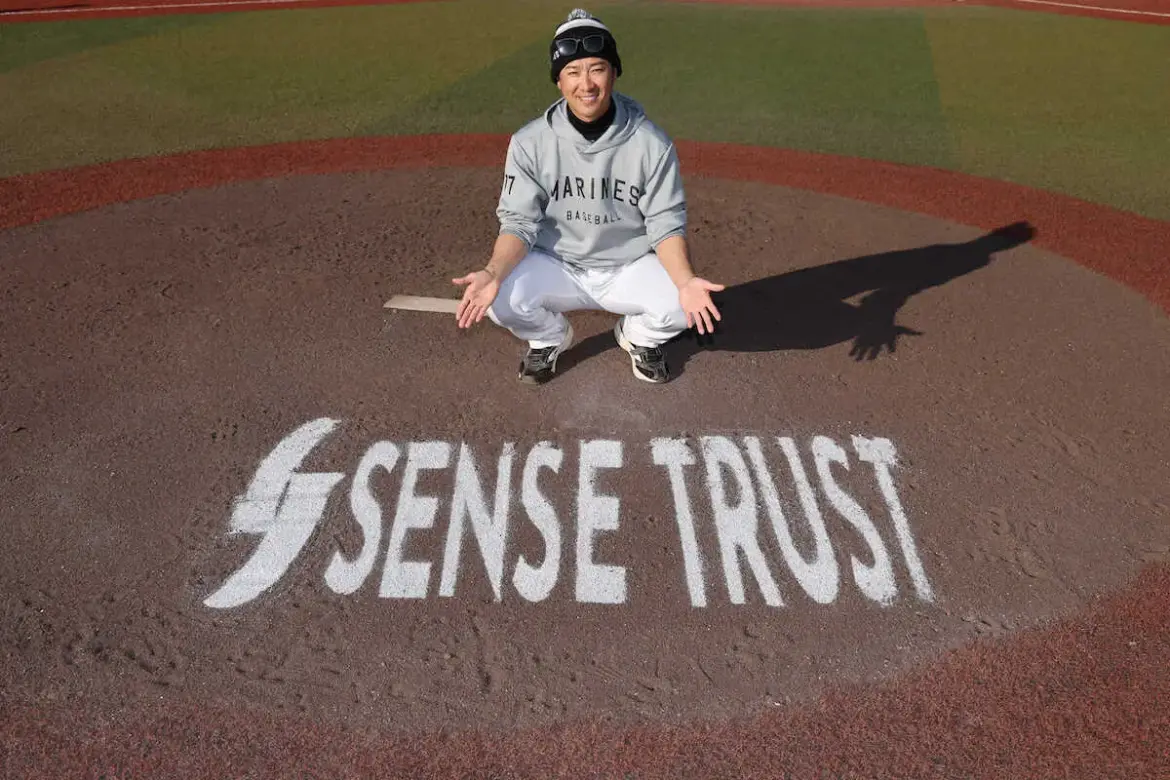 ZOZOマリンのマウンド広告がセンス・トラスト社に決定！西岡コーチが“縁”つなぐ - スポニチ Sponichi Annex 野球