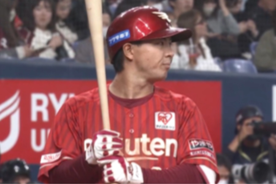 鷹から現ドラ移籍…27歳が衝撃1号 しかも3安打でサイクル王手 球場騒然の一発 | Full-Count – (2) 楽天・佐藤直樹【画像:パーソル パ・リーグTV】