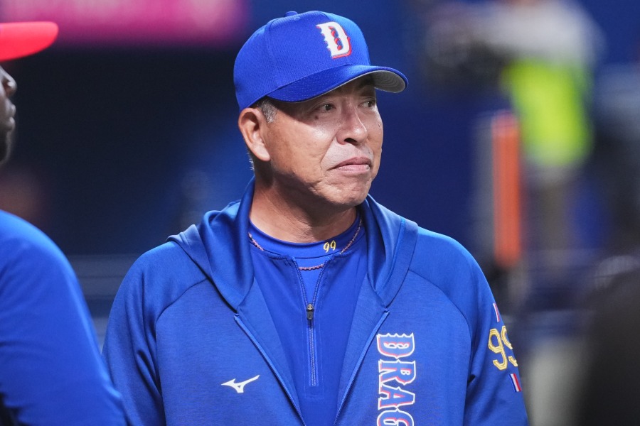 先発防御率0.43→待っていた「●●●」 中日ファン、開幕3戦で絶望感「今年もか」 | Full-Count 中日・井上一樹監督【写真:小林靖】