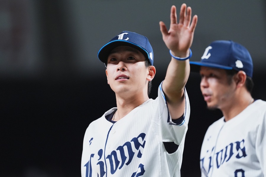 母校へビッグな贈り物 164cmの守備職人が粋なサプライズ…感激投稿「いただきました!」 | Full-Count 西武・滝澤夏央【写真:小林靖】