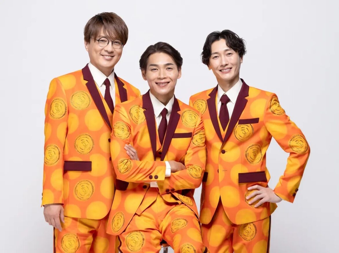 4月5日（日）のファーム・リーグ公式戦に来場する純烈。左から酒井一圭、白川裕二郎、後上翔太