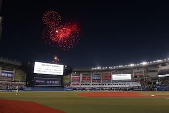 千葉ロッテ、開幕戦で2年ぶり“ビッグフラッグ”掲出