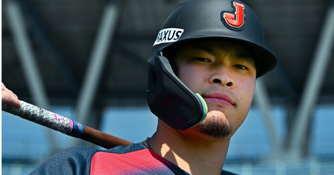 「中学のときはサッカー熱の方が…」佐藤輝明が明かす“野球への情熱” 当時の判断基準は“カッコいいか、楽しいか”イチローのWBC決勝タイムリーを見て… - 侍ジャパン | プロ野球 - Number Web