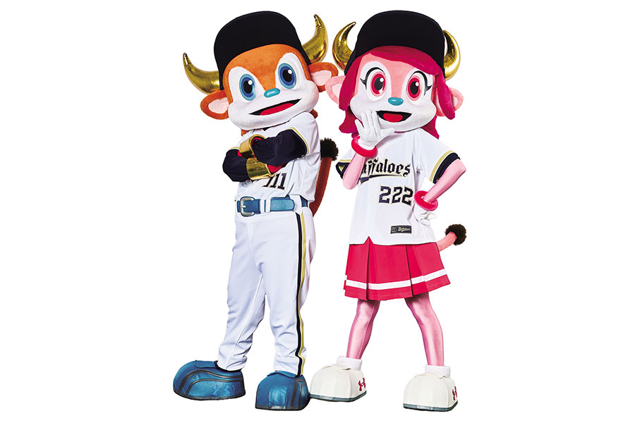 オープン初日にはオリックス・バファローズ公式マスコット「バファローブル＆バファローベル」が来店