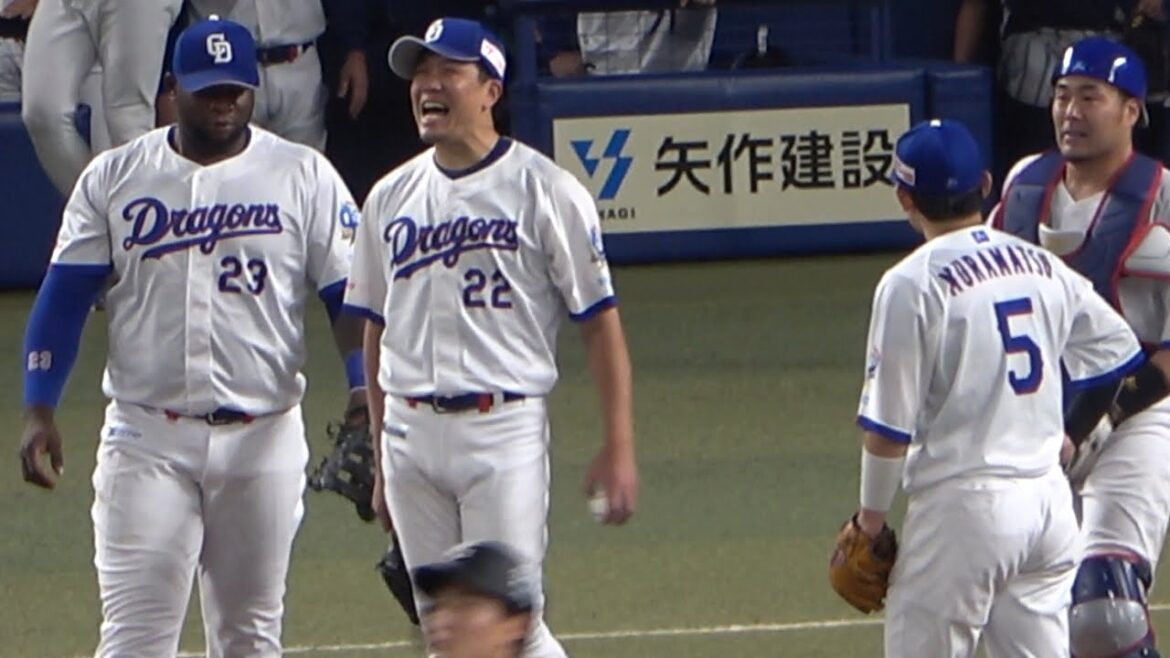 9回2アウト、監督が出てきて自分が降板なのだと勘違いした大野のリアクション