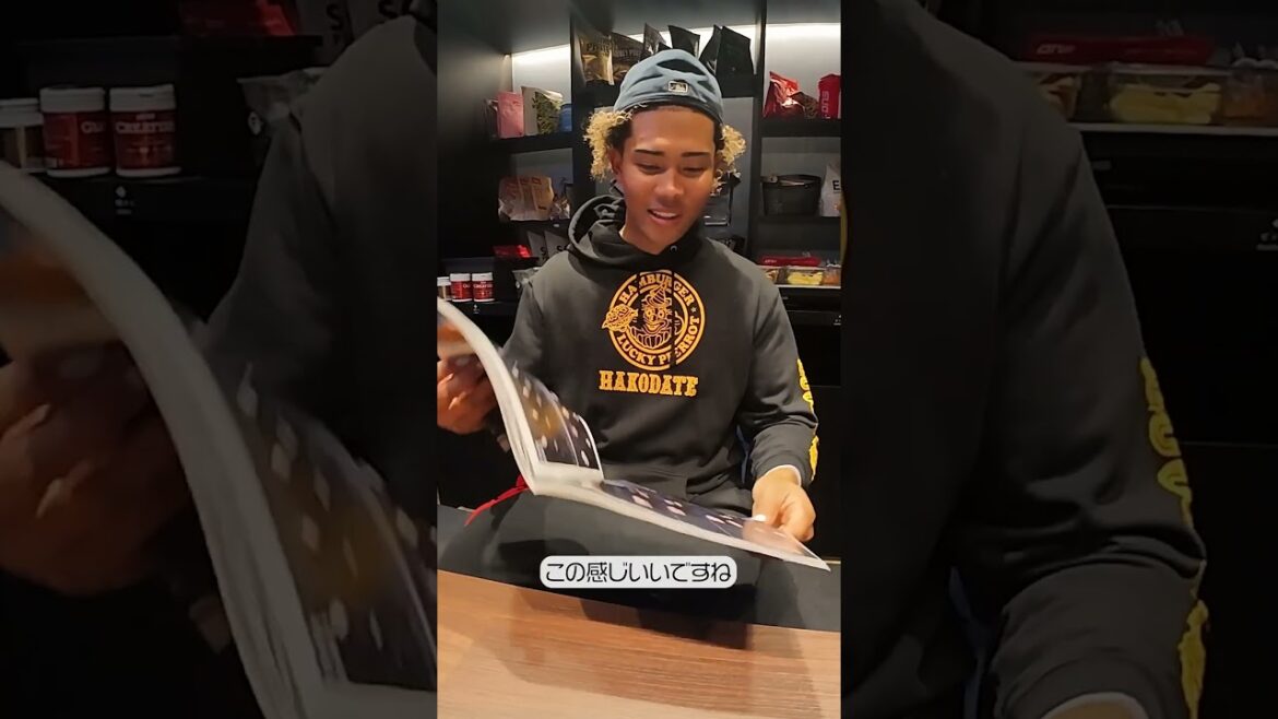 Hokkaido-Nippon-Ham-Fighters: 「郡司さんにはまだ早い🤣」#水谷瞬 選手がananを読んでみた📕 #ドミれ #lovefighters 「郡司さんにはまだ早い🤣」#水谷瞬 選手がananを読んでみた📕 #ドミれ #lovefighters