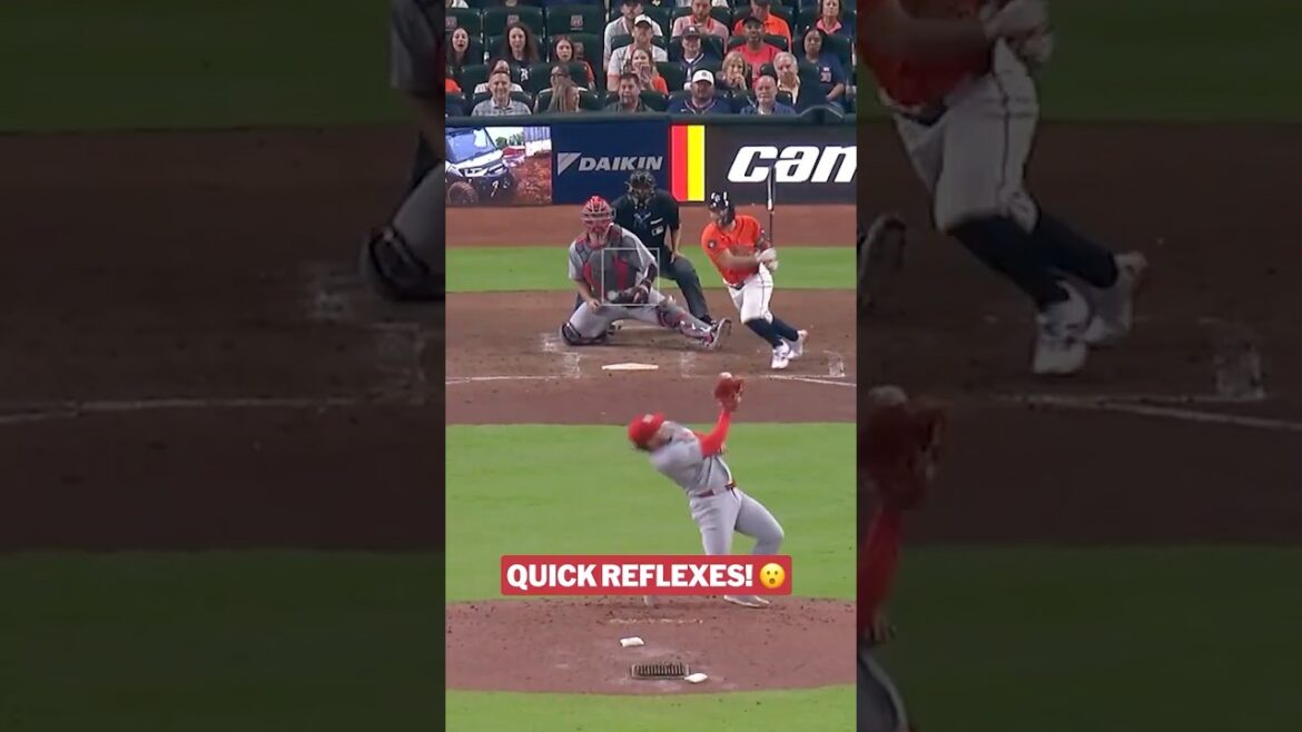 JoJo Romero had his glove in the perfect spot 😤