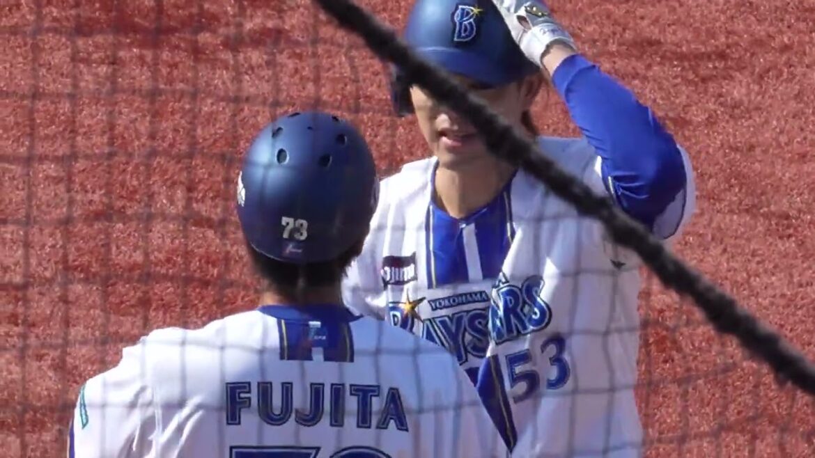 【2刀流】中川颯投手の美しきセンター前ヒット(2026.4.25/横浜スタジアム)