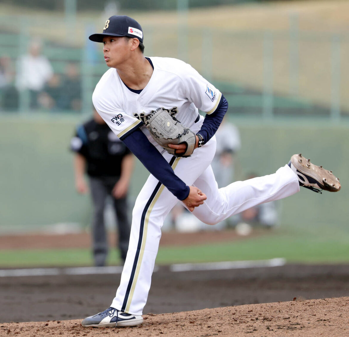 Yamashita takes the mound in the fourth inning (photographed by Haruko Yoshimura)