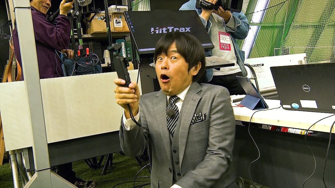 『すぽると！』新キャプテン・バカリズムが初現場取材　福岡ソフトバンクホークスの“秘密施設”に潜入（TV LIFE web） - Yahoo!ニュース