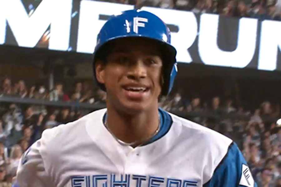 ハムが同一カード3連勝…有原航平は古巣復帰後初勝利 西武・平良は8回12K、5日のパ | Full-Count オリックス戦で勝ち越し3ランを放った日本ハム・万波中正【画像:パーソル パ・リーグTV】